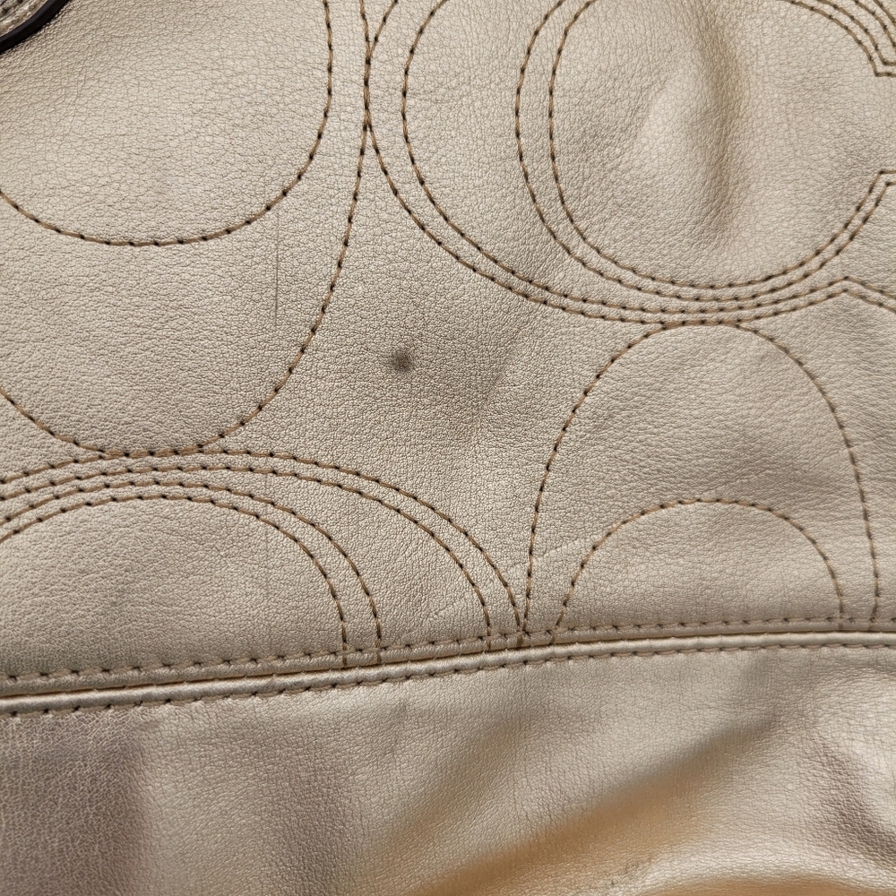 Coach Metalic Gold Bucket Medium Tote Shoulder bag Spots on Front Hangtag - Picture 4 of 16